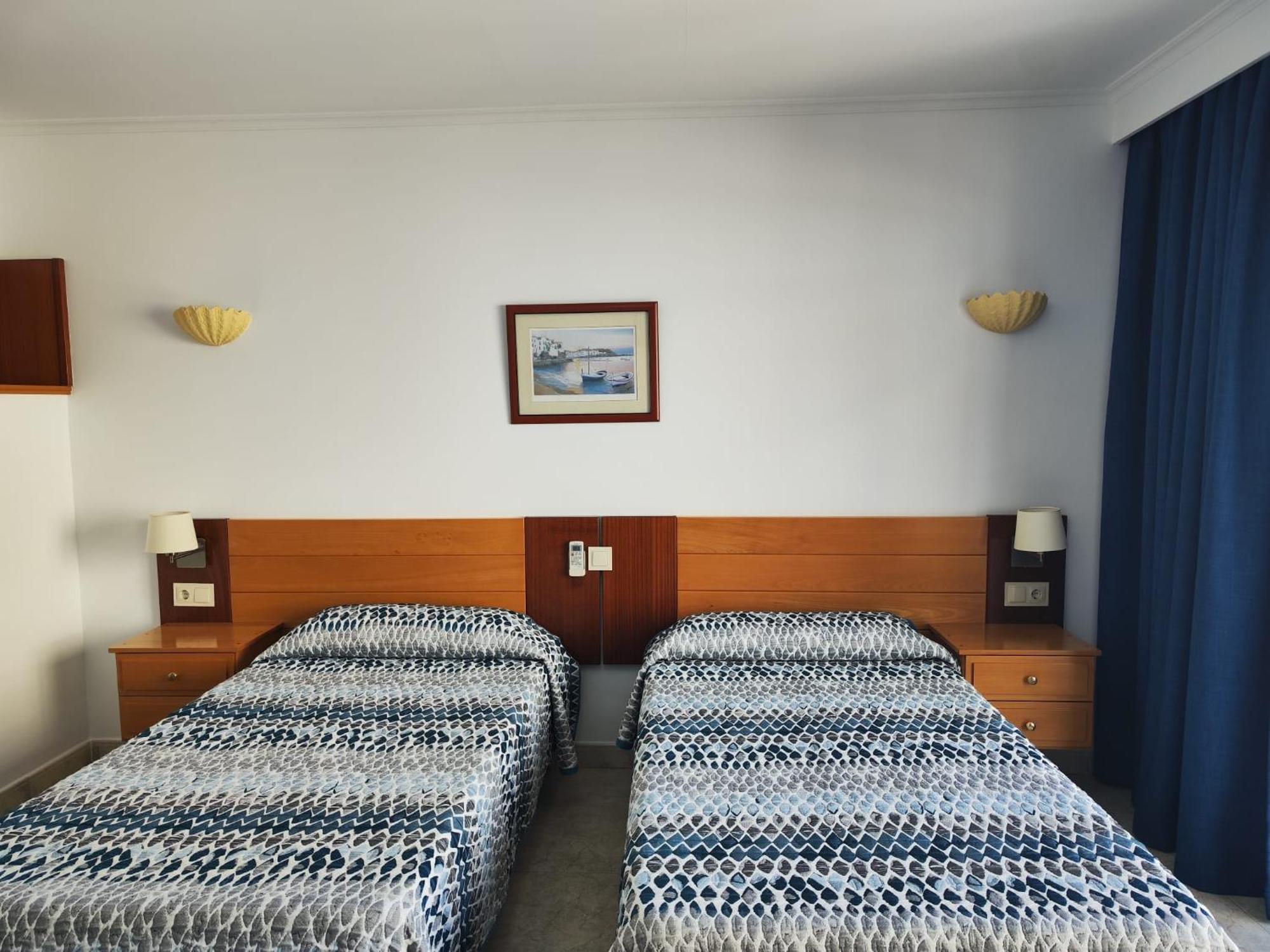 Apartamentos Leonor Carihuela Torremolinos Exterior foto