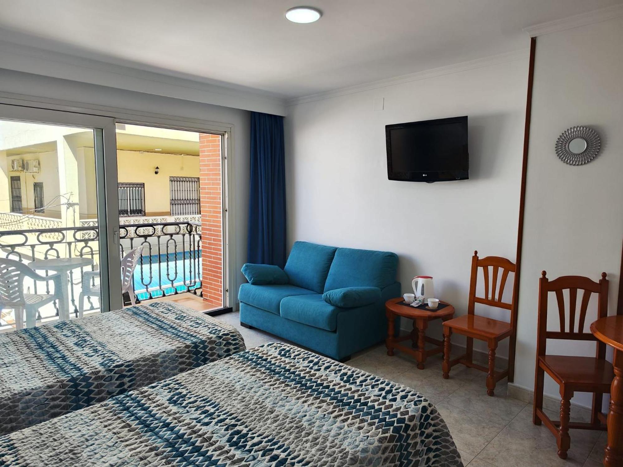 Apartamentos Leonor Carihuela Torremolinos Exterior foto