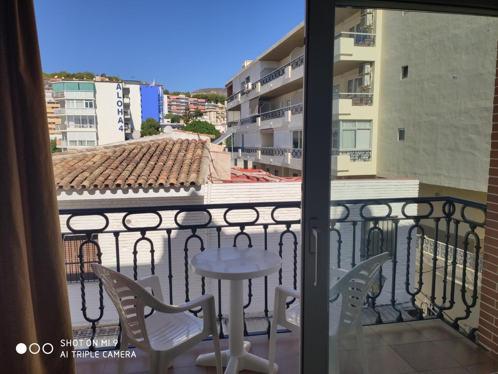 Apartamentos Leonor Carihuela Torremolinos Zimmer foto